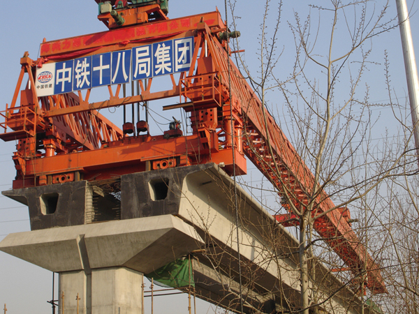 城市轻轨架桥机